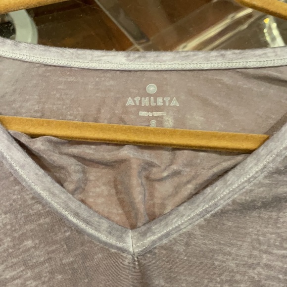 Athleta small gray  v neck cotton t shirt - Picture 4 of 4